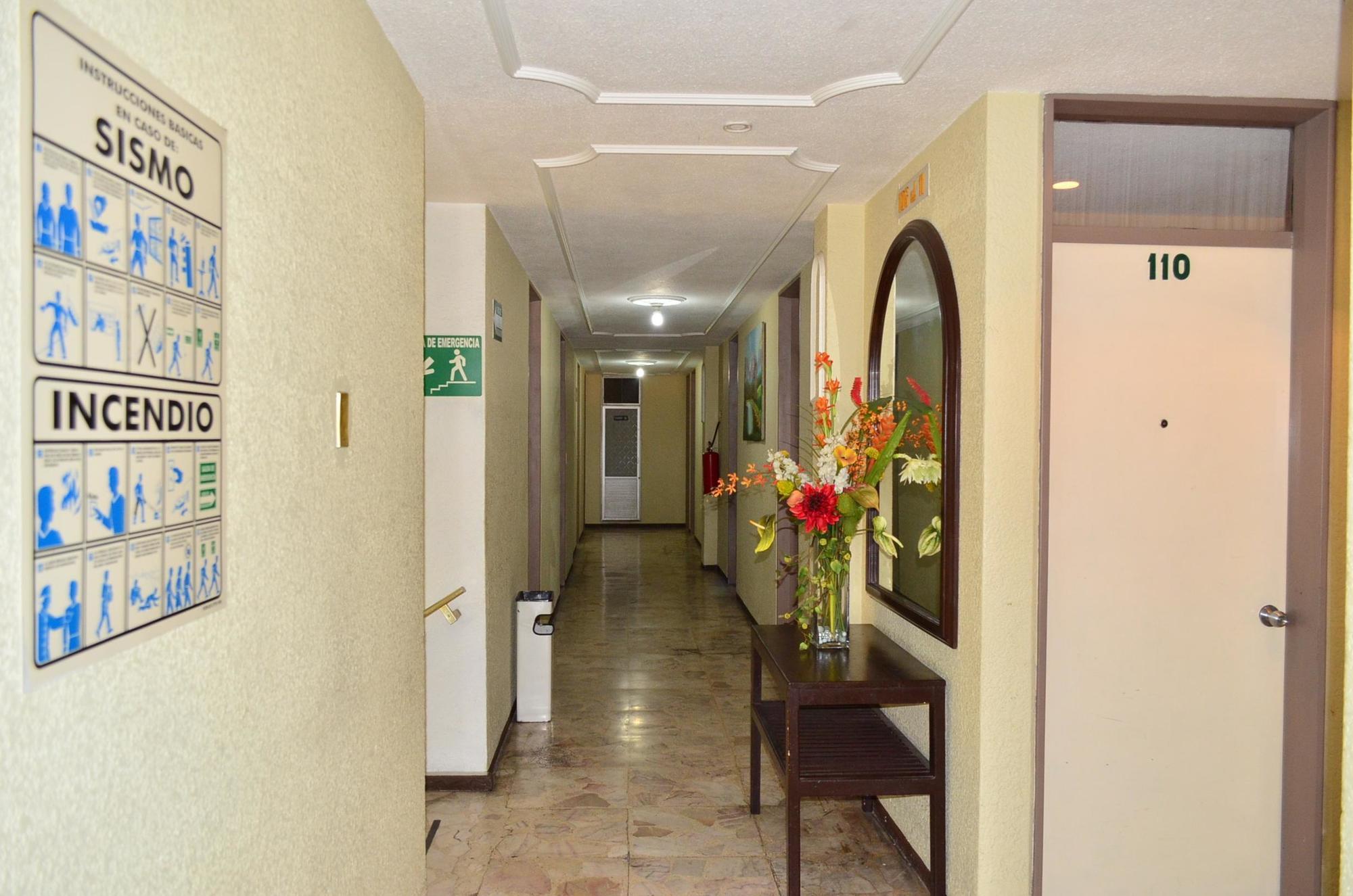 Hotel Gomez Aguascalientes Exterior foto